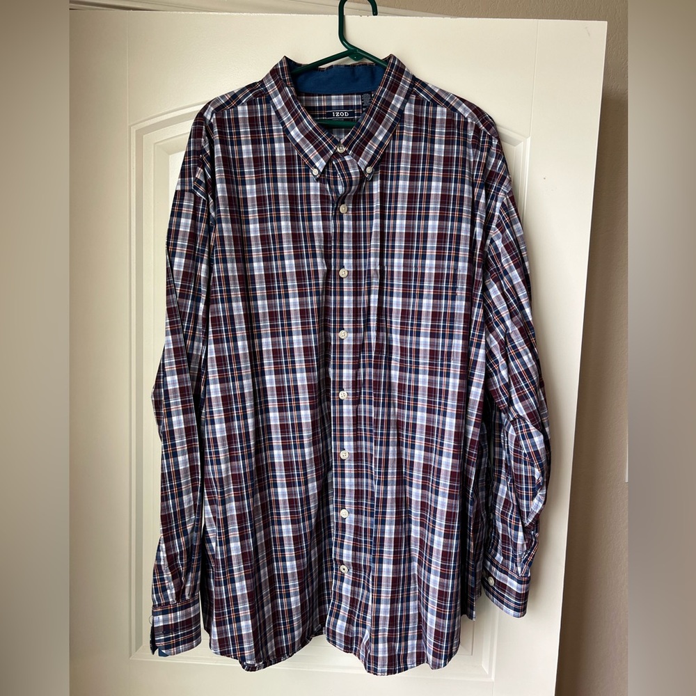Burgundy plaid Izod men’s shirt